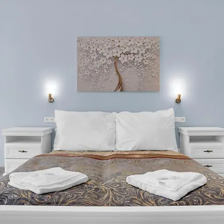 Aphrodite Lägenhetshotell 4*