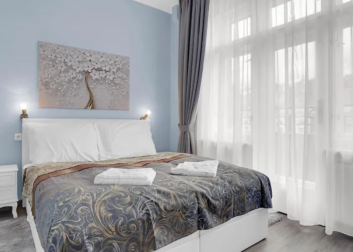 Aphrodite Apart Otel 4*